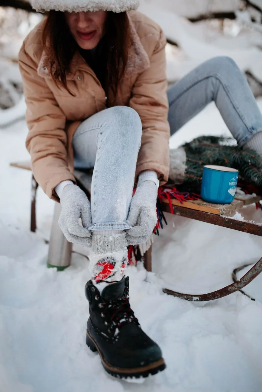 Best Boot Socks for Women: Warm, Moisture-Wicking Picks for Every Boot Style